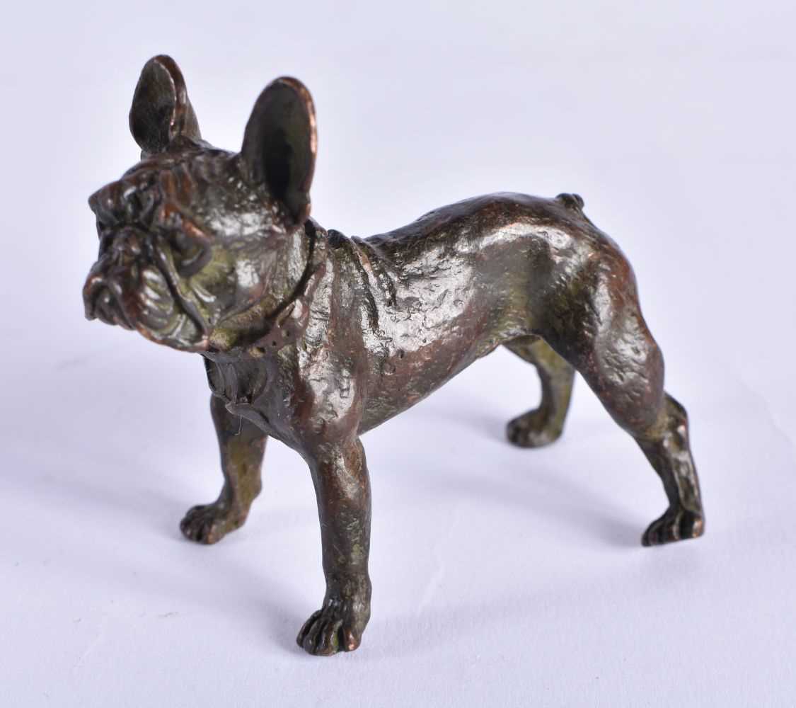 A JAPANESE BRONZE DOG OKIMONO. 128.5 grams. 6.75 cm x 5.75 cm.