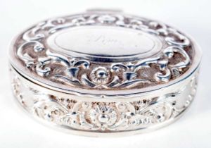 A RARE 18TH CENTURY SCOTTISH PROVINCIAL SILVER SNUFF BOX by John Baillie of Inverness. 61 grams. 8