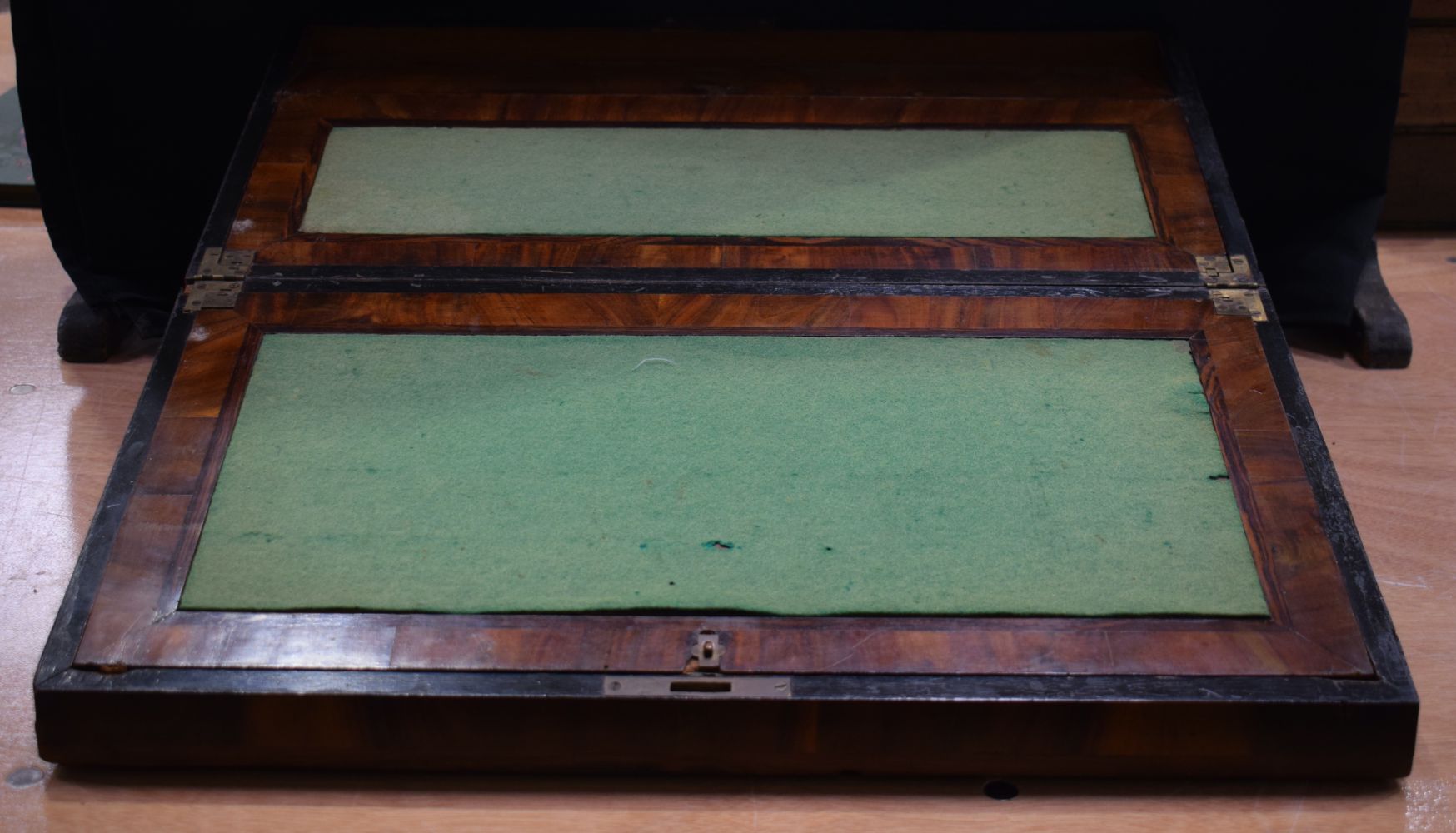 A 19th Century Rosewood wooden Campaign writing box 23 x 56 x 28 cm. - Image 7 of 10