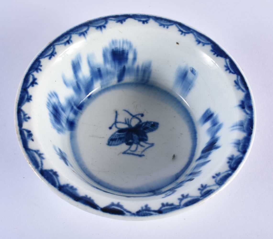 Lowestoft moulded sauce boat painted with two fishing scenes and the interior with painted - Image 6 of 7