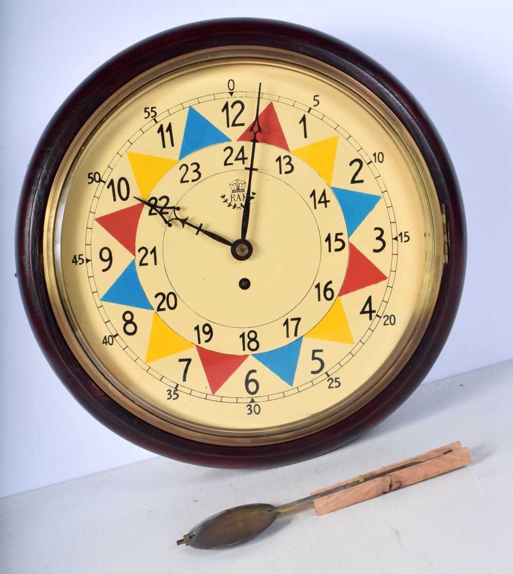 A Contemporary RAF fusee wall clock 37 x 38 cm - Image 2 of 6