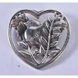 A SILVER BIRD HEART BROOCH. 8 grams. 3.25cm x 3.25cm.