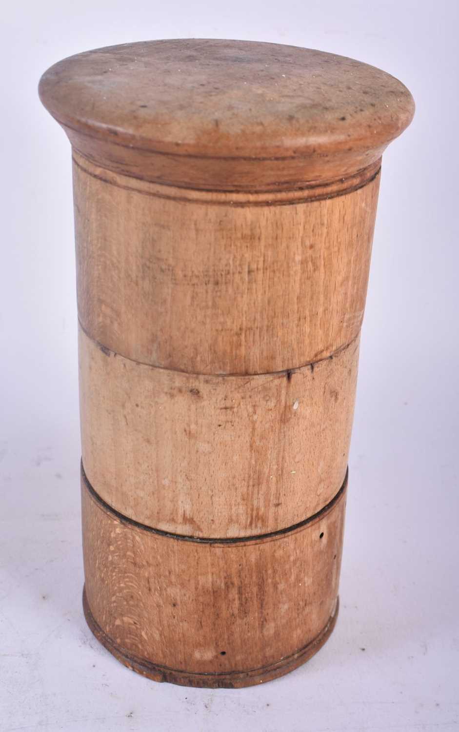 TWO ANTIQUE CARVED TREEN BOXWOOD SPICE TOWERS. Largest 23.5 cm high. (2) - Image 3 of 7