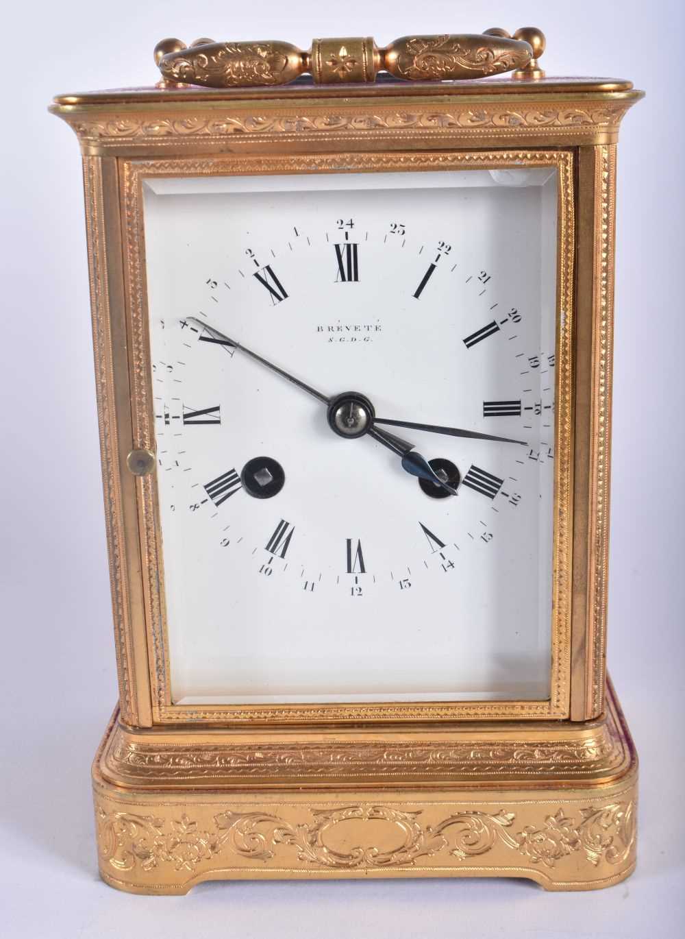 A LARGE ANTIQUE FRENCH CARRIAGE CLOCK with finely engraved case. 22.5 cm high inc handle. - Image 3 of 15