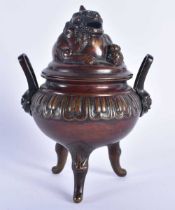 A LATE 19TH CENTURY JAPANESE MEIJI PERIOD BRONZE CENSER AND COVER. 18cm x 10 cm.