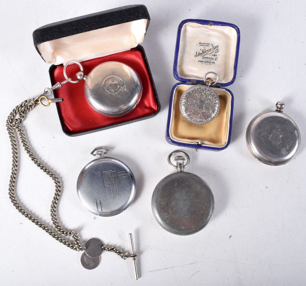 A collection of pocket watches two with silver cases (5) - Image 4 of 4