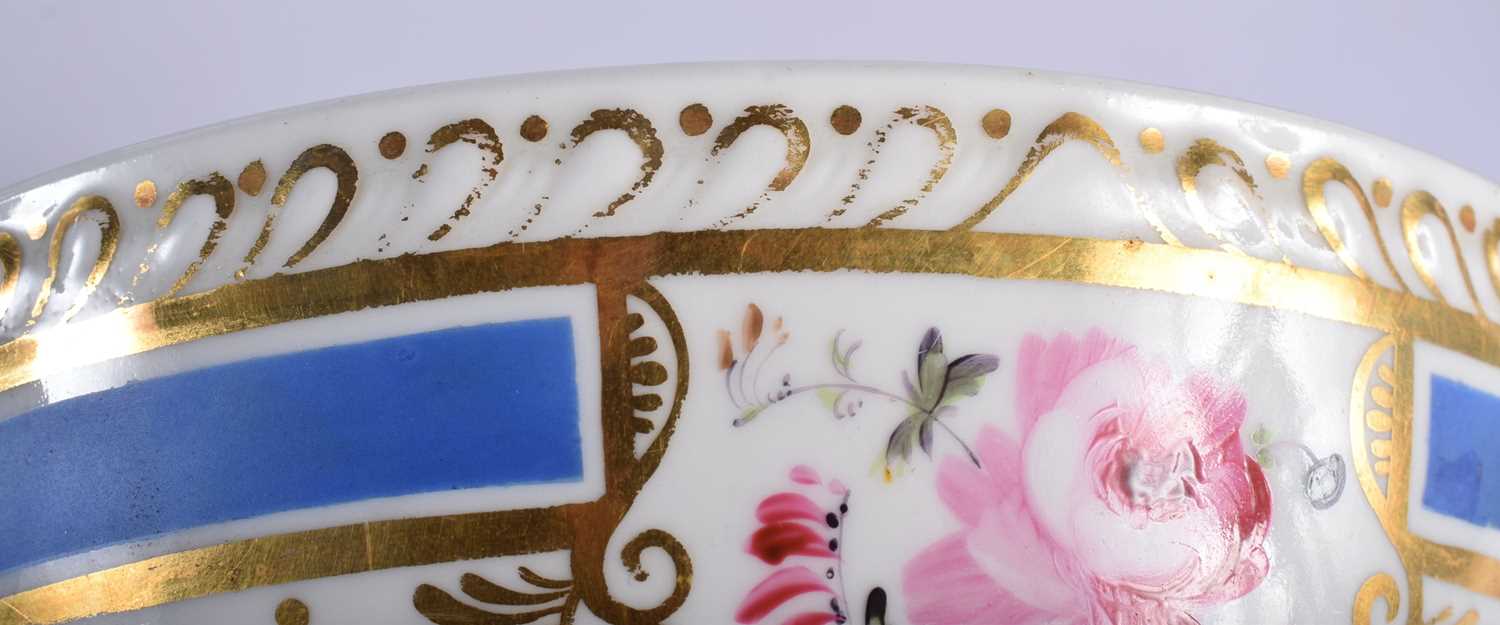 A Mid 19th Century English Tea Service comprising - 7 tea cups, 8 coffee cups, 16 saucers, tea - Image 27 of 91