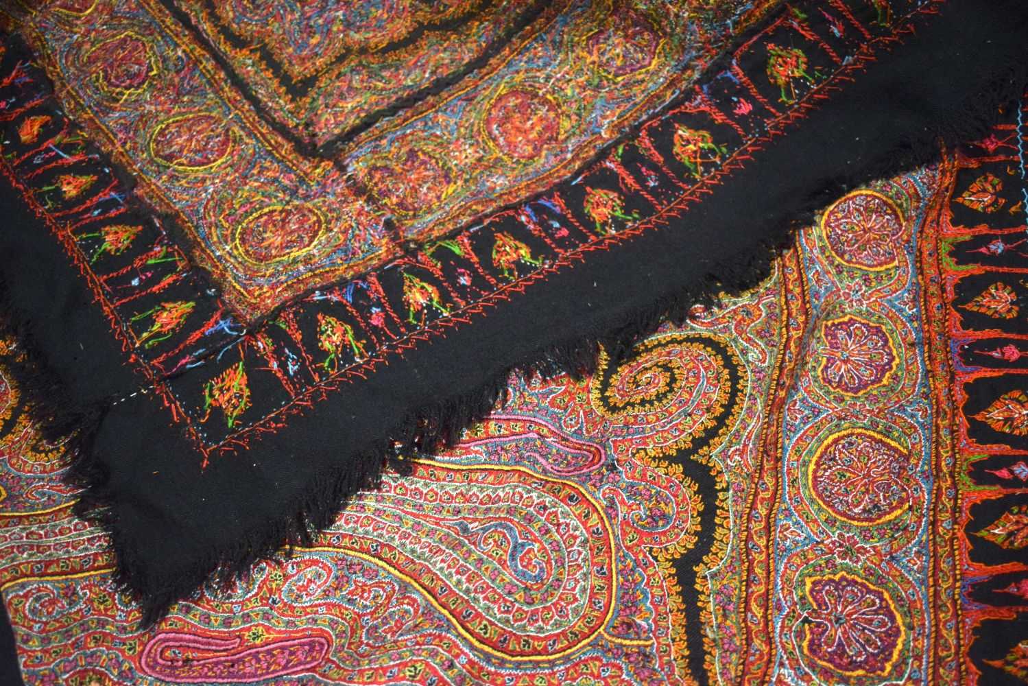 A 19th Century embroidered Kashmir square shawl 230 x 180 cm - Image 6 of 10