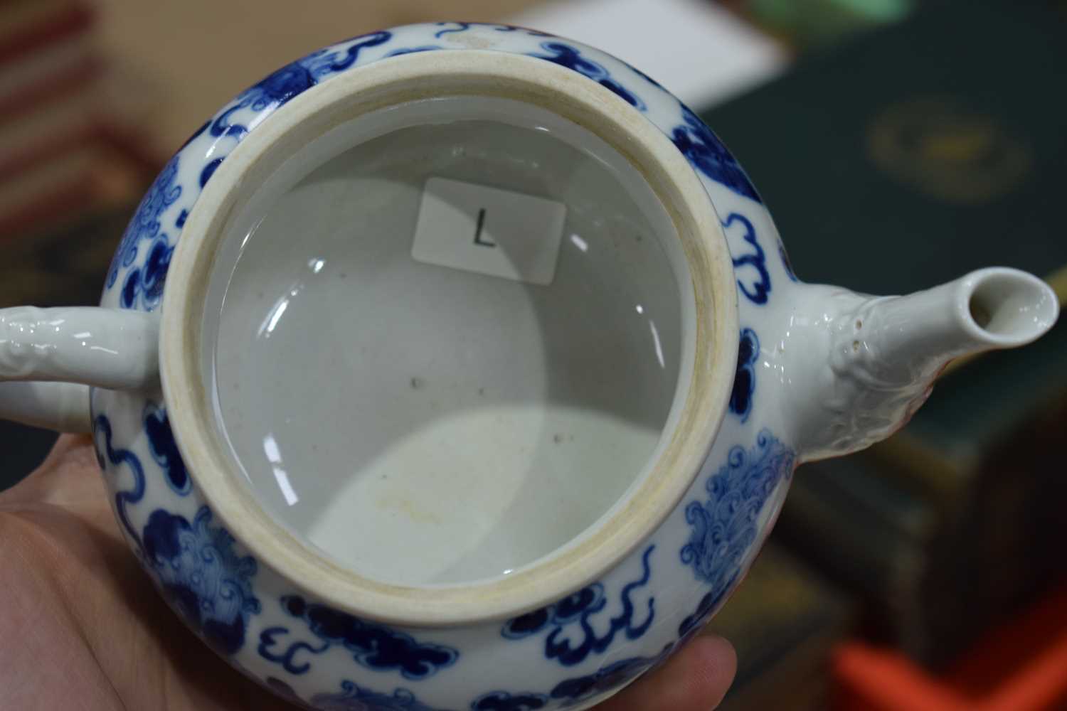 A Chinese porcelain blue and white Tea pot together with a Yixing Teapot 11cm (2). - Image 18 of 22