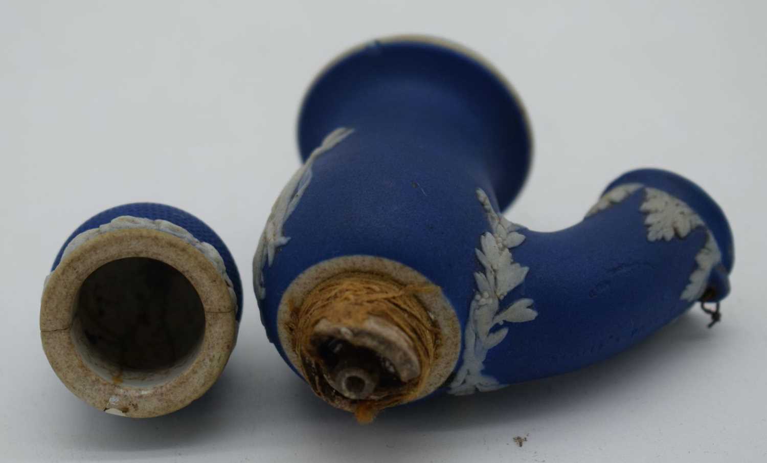 A RARE ANTIQUE PATENT JASPERWARE PORCELAIN NEO CLASSICAL PIPE. 96 grams. 8.75 cm x 6.75 cm. - Image 4 of 4