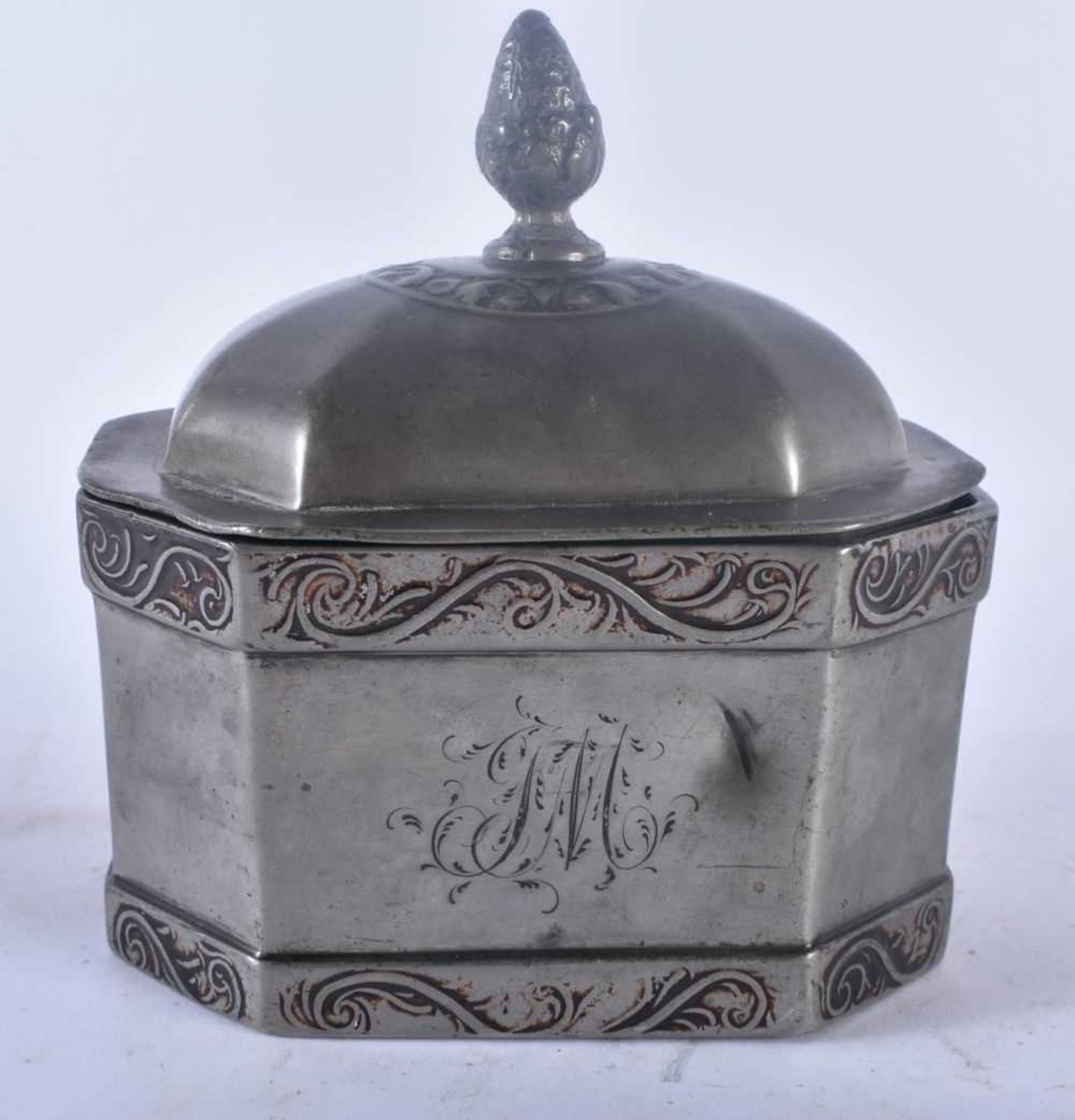 AN UNUSUAL ANTIQUE PEWTER TOBACCO BOX AND COVER engraved with a scene of a tribal male smoking a - Image 3 of 4