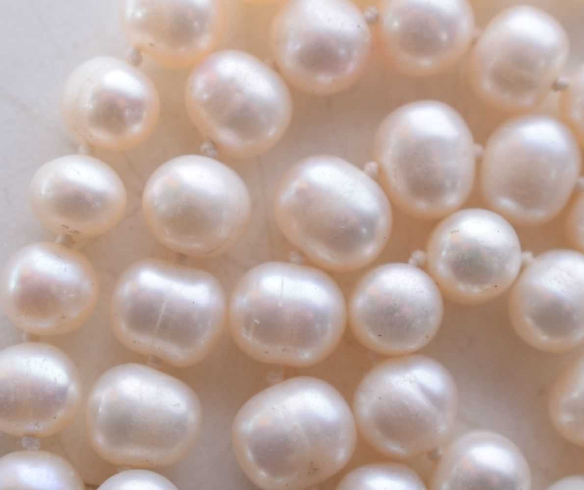 A Pearl Necklace. Bead Size 7mm, Length 132cm, weight 97g - Image 2 of 3