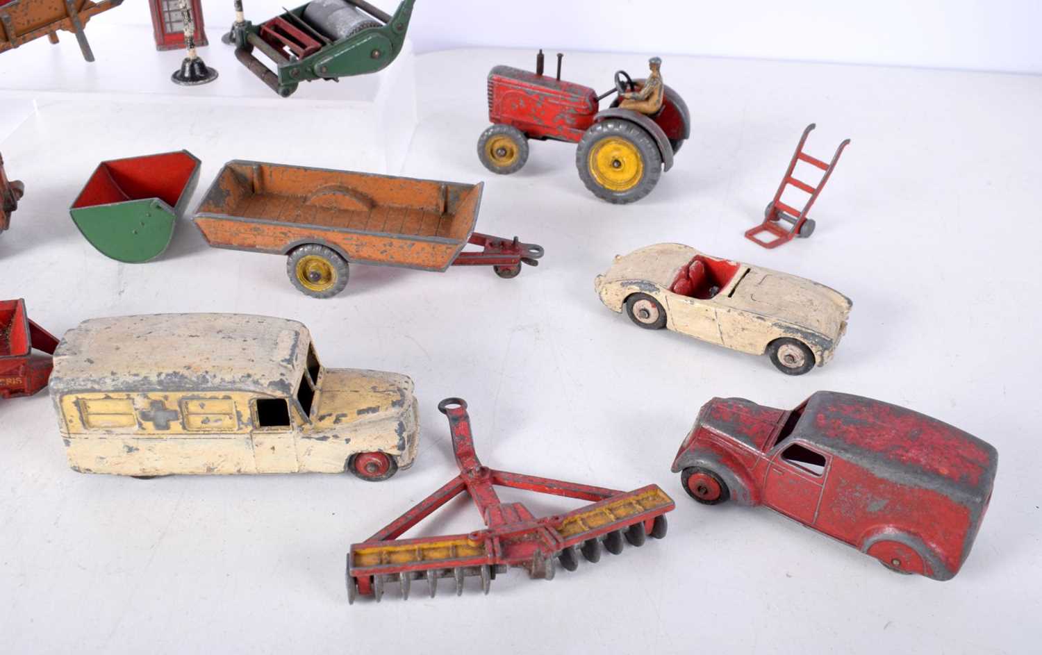 A collection of Dinky models , cars, tractors, Lawn mower etc (18). - Image 5 of 8