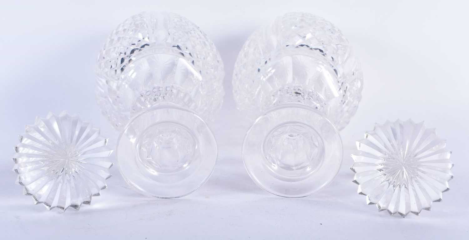 A PAIR OF REGENCY CUT GLASS DECANTERS AND STOPPERS. 28 cm high. - Image 4 of 5