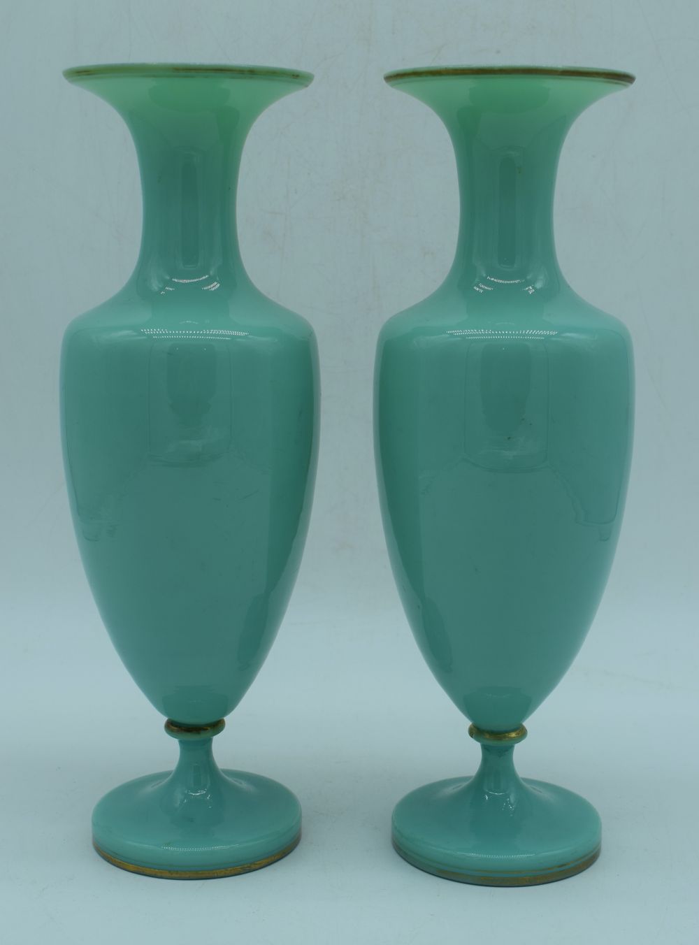 A pair of antique Opaline glass vases decorated with flowers 31 cm (2) - Image 5 of 6