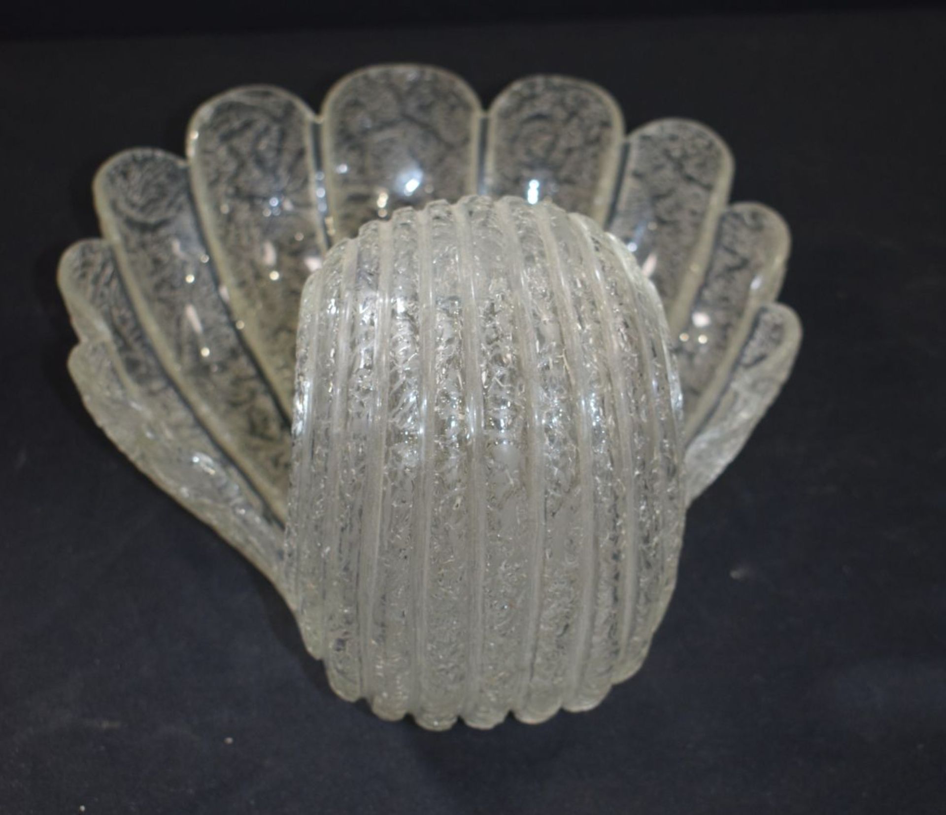 A large vintage glass wave/shell dish together with two glass lustre light bases 21 x 34 cm (2) - Image 12 of 12