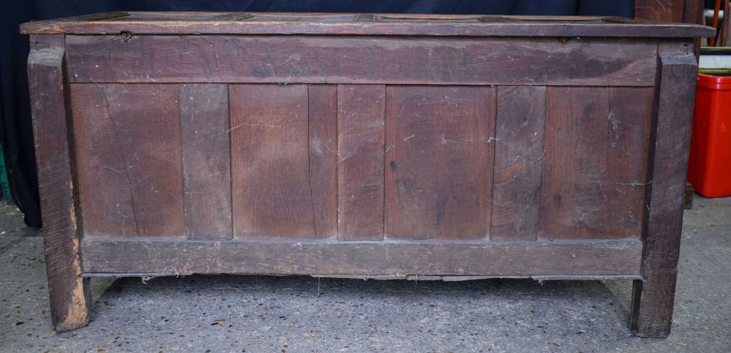 An 18/19th Century Oak Coffer 67 x 138 x 59 cm. - Image 6 of 10