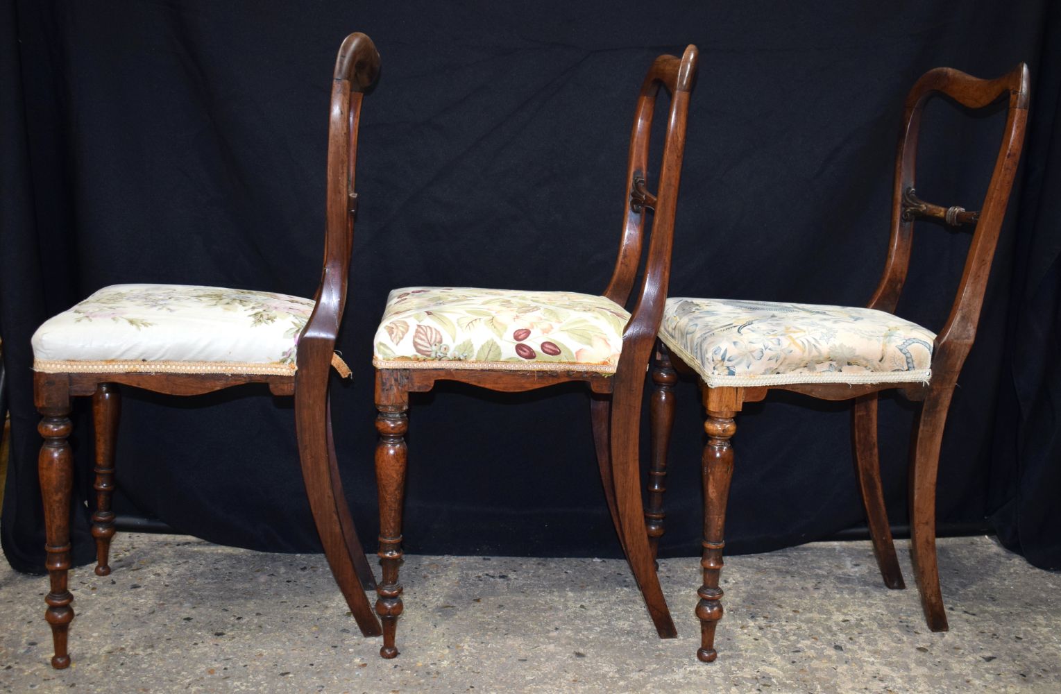 Three antique upholstered chairs 84 cm.(3) - Image 8 of 10