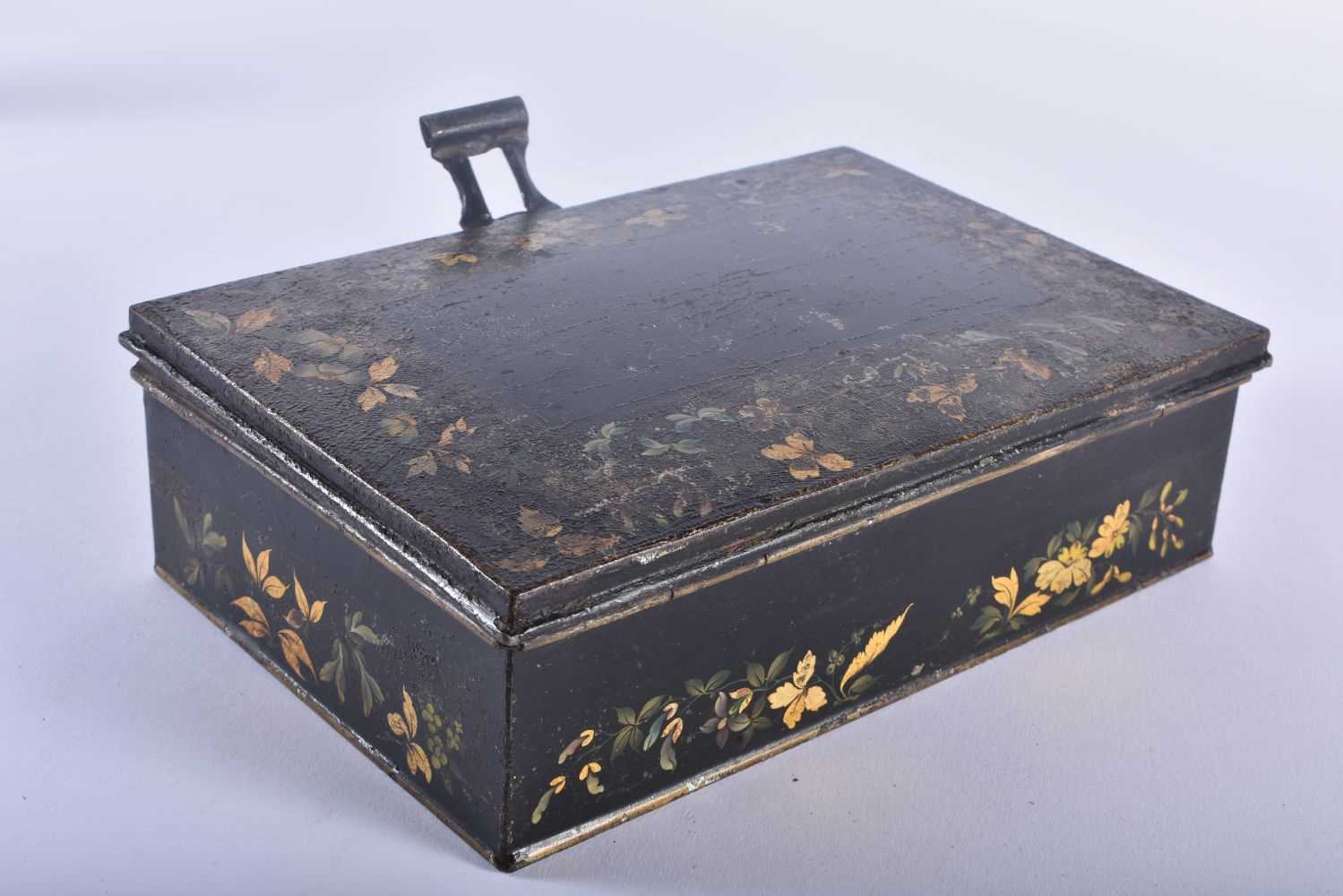 AN UNUSUAL 19TH CENTURY COUNTRY HOUSE TOLEWARE SPICE BOX with six fitted period individual boxes. 22 - Image 5 of 5