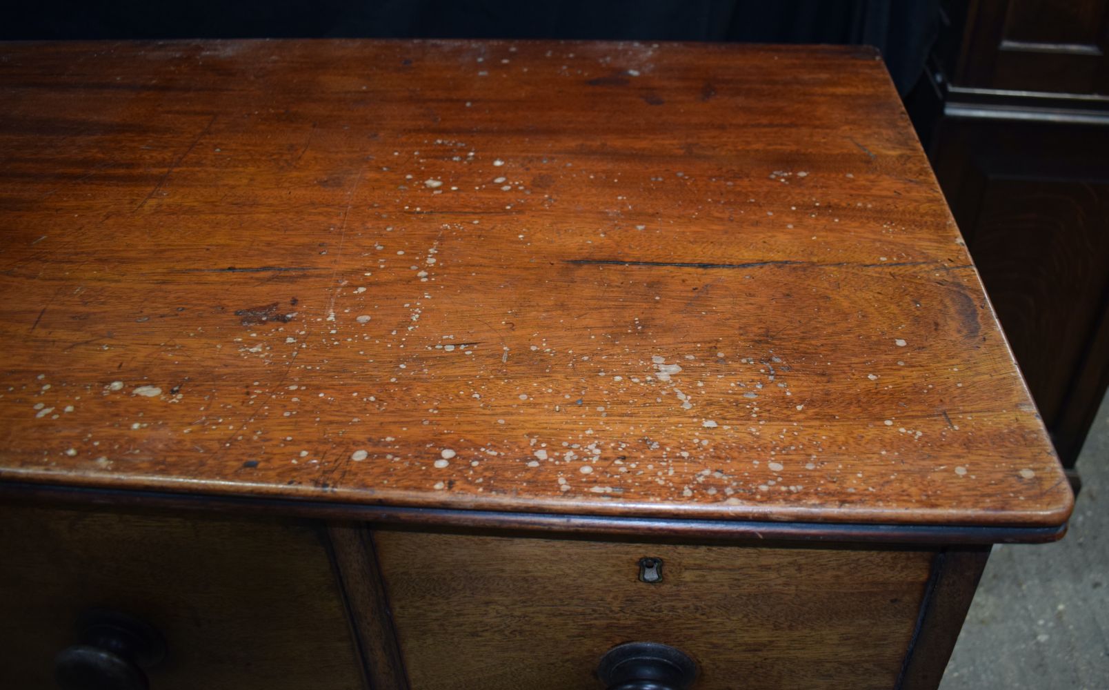 An impressive antique mahogany dresser with 6 drawers and two large front opening cabinets 108 x 164 - Image 10 of 16