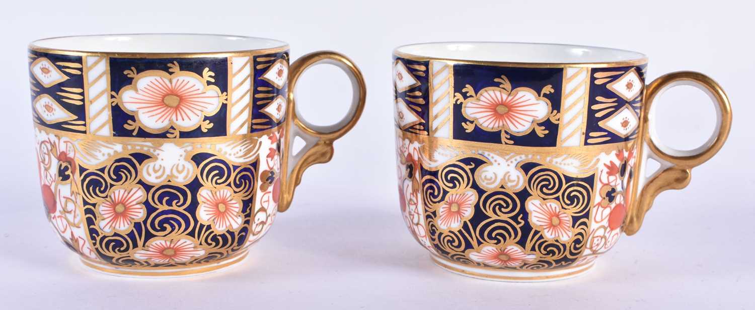 Royal Crown derby set of six imari pattern cups and saucers. 7.5 x 13.5 cm (12) - Image 4 of 7