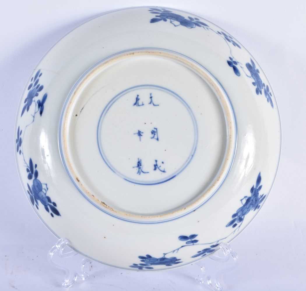 A 17TH/18TH CENTURY CHINESE BLUE AND WHITE PORCELAIN SAUCER DISH Kangxi, bearing Chenghua marks to - Image 2 of 3