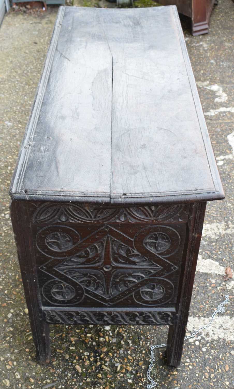 An 18th Century carved wood panelled coffer 74 x 121 x 47 cm - Image 4 of 10