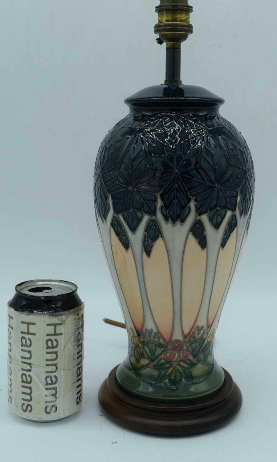 A Moorcroft Cluny pattern table lamp 36 cm - Image 2 of 6