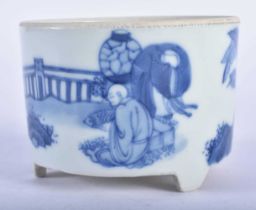 A CHINESE QING DYNASTY BLUE AND WHITE PORCELAIN CENSER painted with figures in landscapes. 8.5 cm