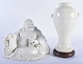 A 19TH CENTURY CHINESE BLANC DE CHINE PORCELAIN VASE Qing, together with a similar figure of a