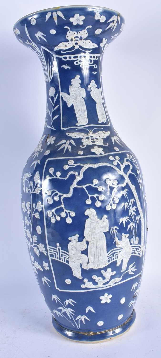 A LARGE 19TH CENTURY CHINESE POWDER BLUE GLAZED PORCELAIN VASE Qing. 59 cm x 24 cm. - Image 3 of 6