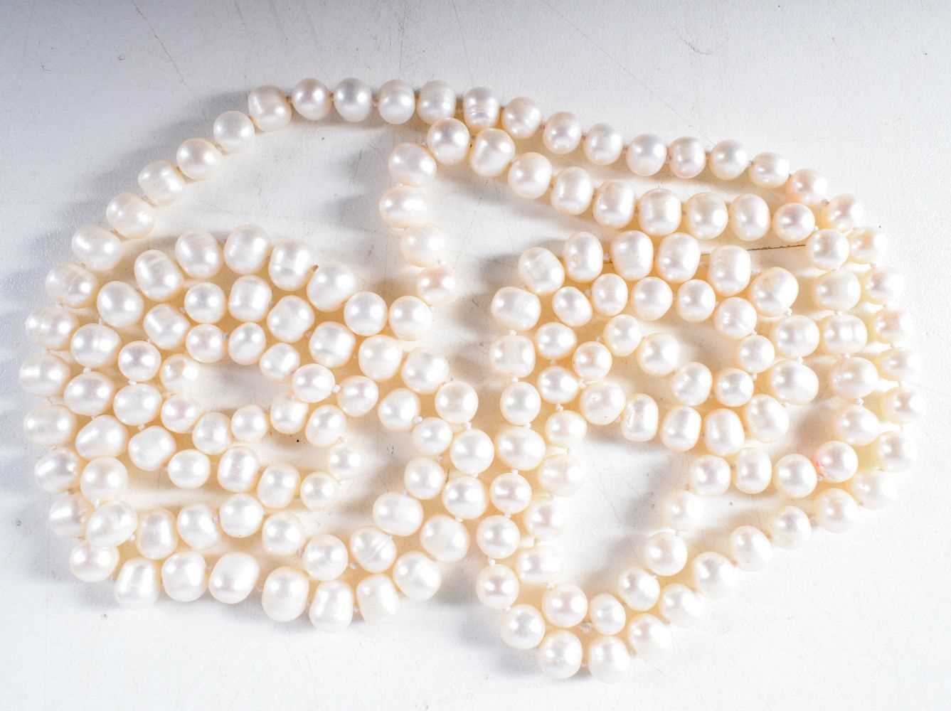 A Pearl Necklace. Bead Size 7mm, Length 132cm, weight 97g