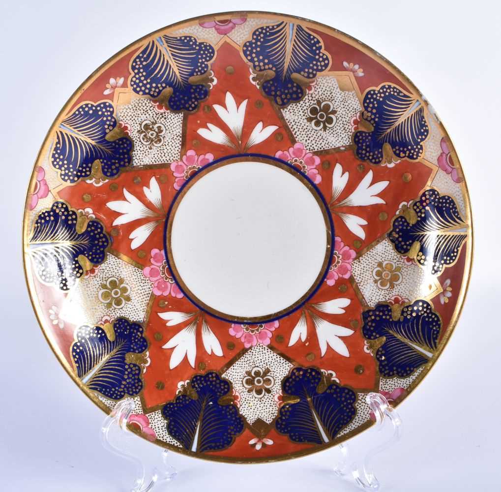 Flight Barr and Barr imari pattern bowl and two saucer dishes. largest 20 cm (3) - Image 7 of 7