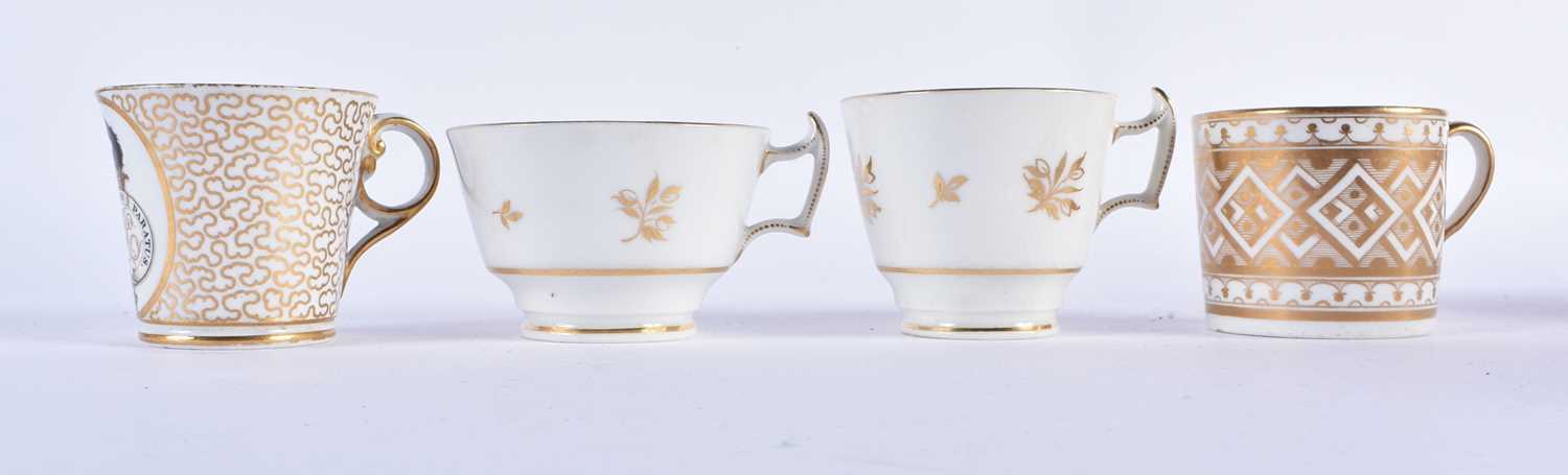 A LATE 18TH/19TH CENTURY CHAMBERLAINS WORCESTER GILT PAINTED TEAWARES. Largest 8 cm x 15 cm. (qty) - Image 4 of 13