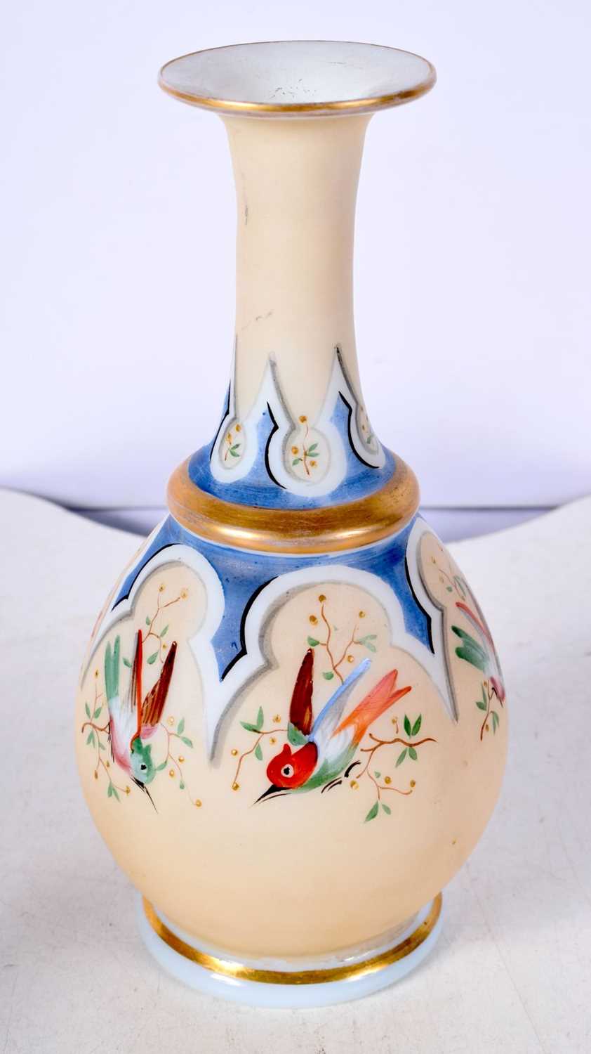 A set of Opaline hand painted glass toasting glasses and jug 18cm (4). - Image 3 of 8