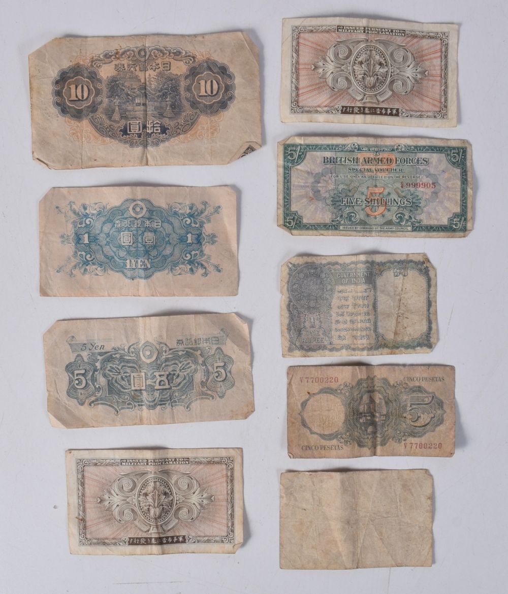 A Collection of International Bank Notes including Spanish 5 Pesetas, Malaya 10 Cents, India 1 - Image 4 of 4