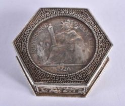 A CHINESE WHITE METAL COIN BOX 20th Century. 108.4 grams. 19 cm x 4.75 cm.