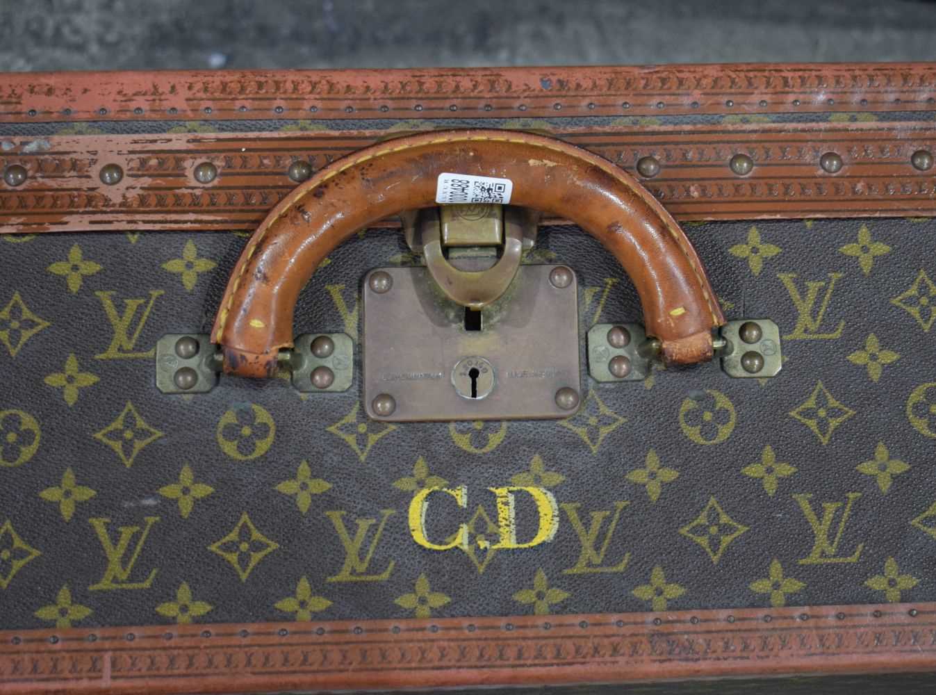 A Louis Vuitton suitcase 22 x 81 x 52 cm. - Image 5 of 16