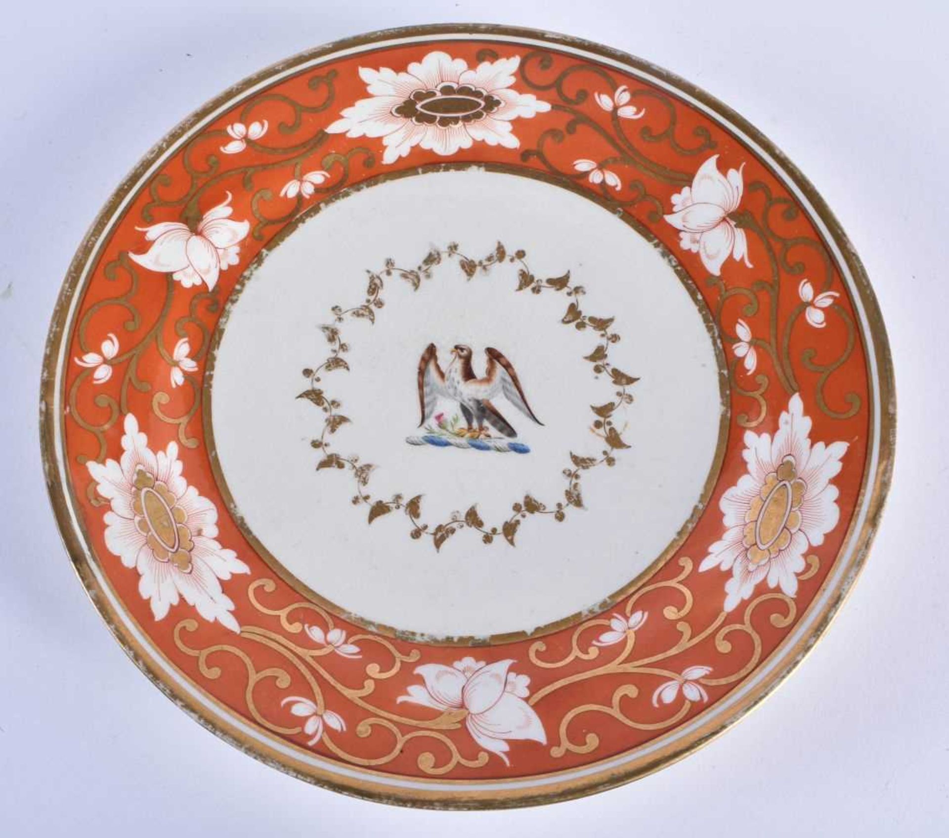 FOUR EARLY 19TH CENTURY CHAMBERLAINS WORCESTER ARMORIAL PLATES in various forms and sizes. Largest - Image 6 of 9