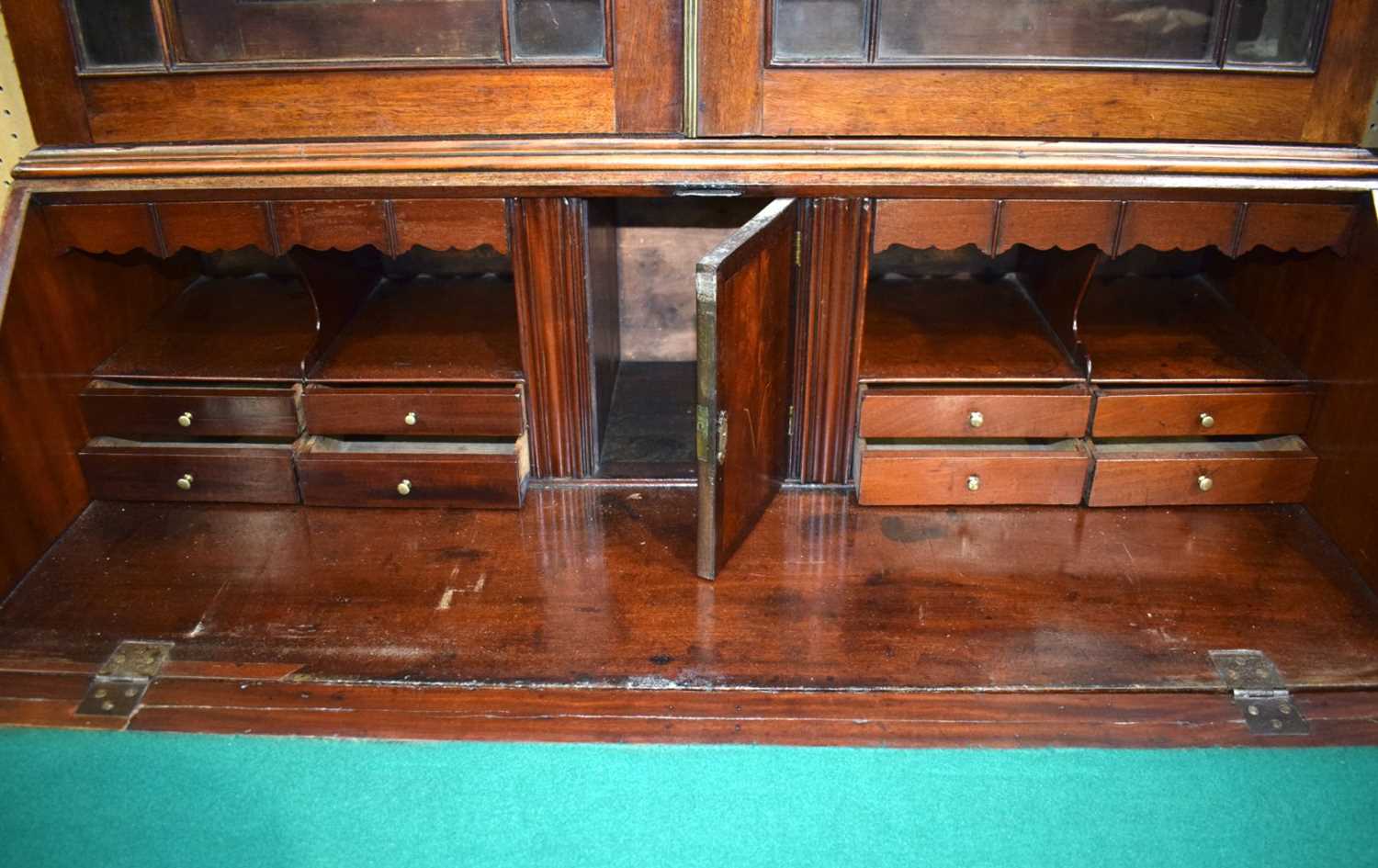 A Georgian Mahogany Secretaire glazed bookcase 230 x 108 x 53 cm. - Image 3 of 10