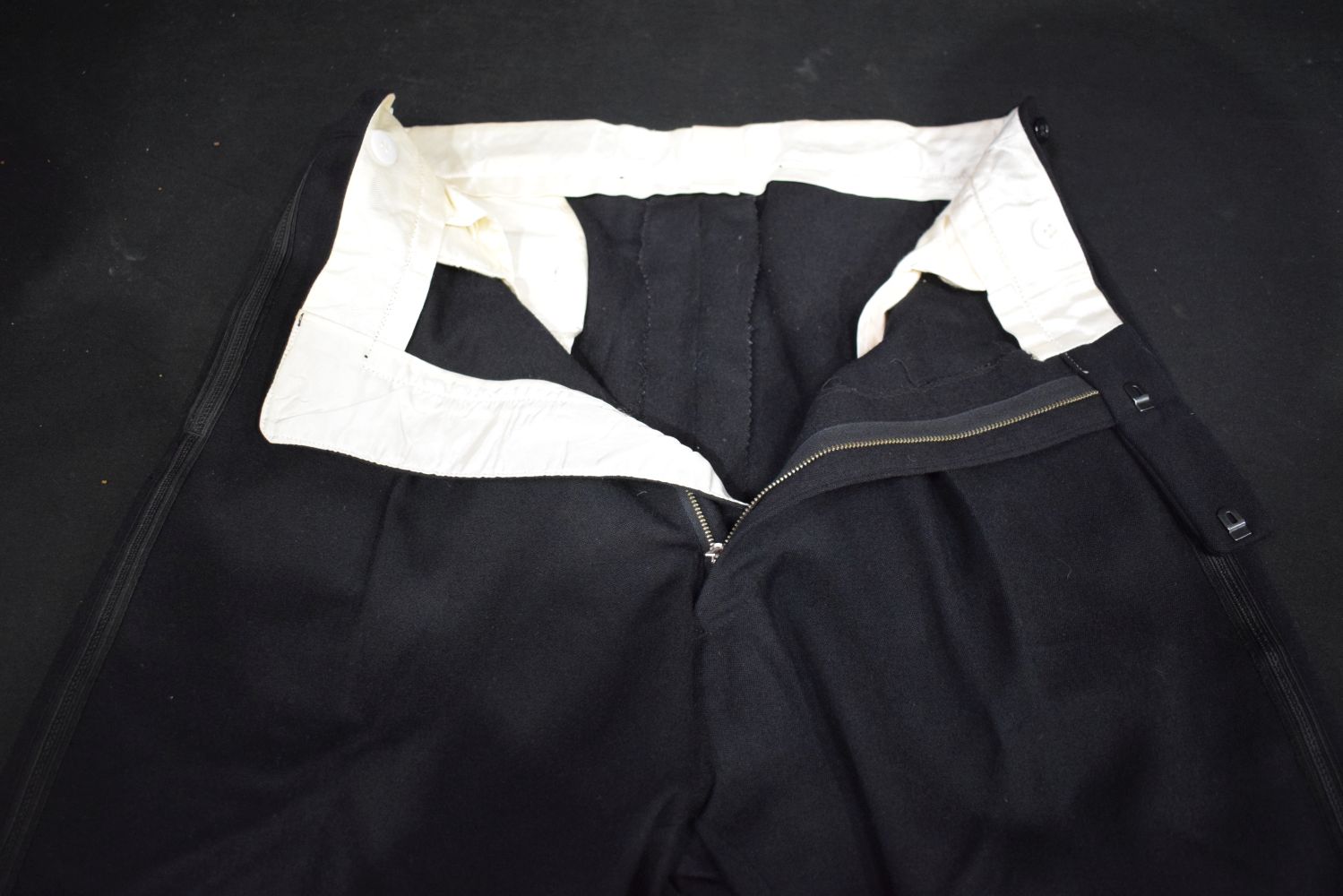 A 1930's J W Dore of Piccadilly Tailcoat suit with 2 pairs of trousers coat 113 cm (3). - Image 17 of 18