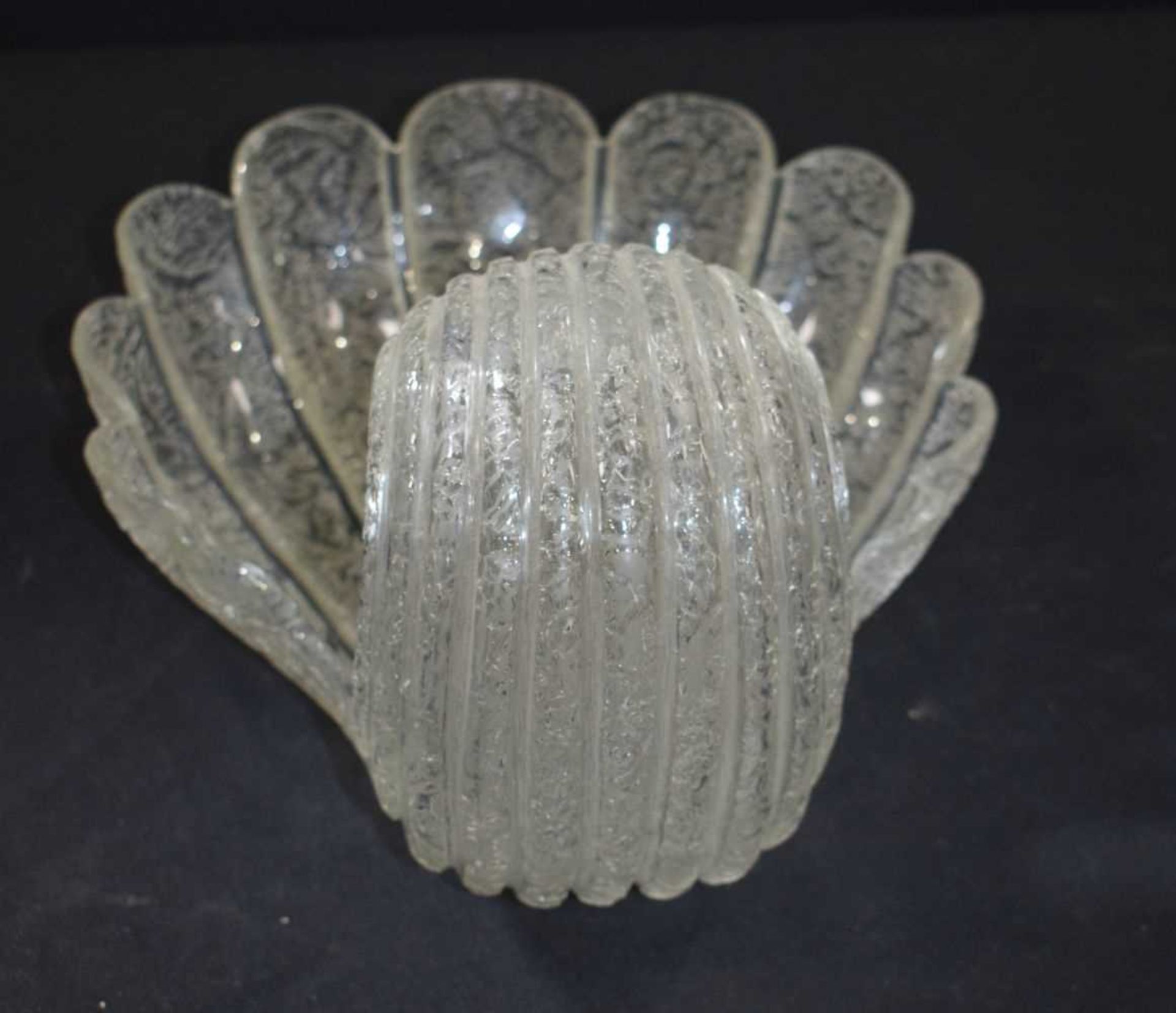 A large vintage glass wave/shell dish together with two glass lustre light bases 21 x 34 cm (2) - Image 7 of 12