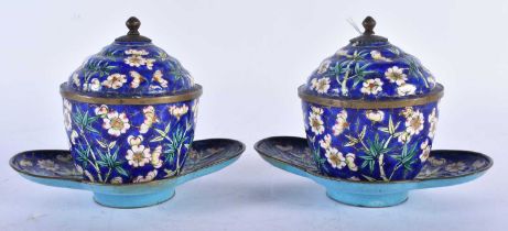 A PAIR OF 19TH CENTURY CHINESE CANTON ENAMEL TEABOWLS ON STANDS Qing. 14cm x 10 cm.