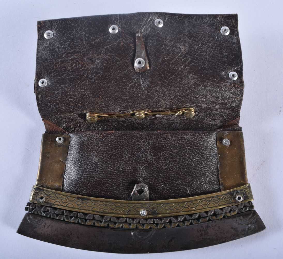 TWO 18TH/19TH CENTURY TIBETAN BRONZE AND IRON TINDER POUCHES Mechag or Chuckmuck. Largest 12 cm x 10 - Image 6 of 7