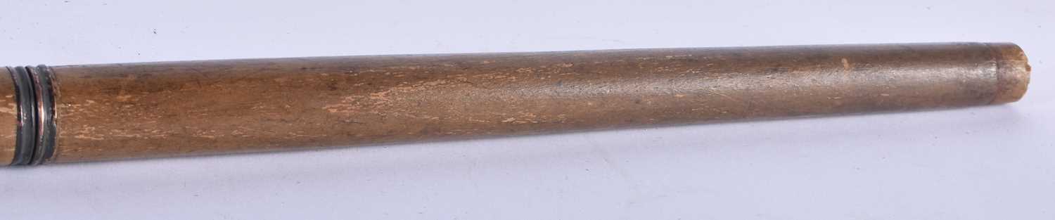 A RARE ANTIQUE COMBINATION WALKING CANE the top opening to reveal a tiny toasting glass, the central - Image 4 of 5