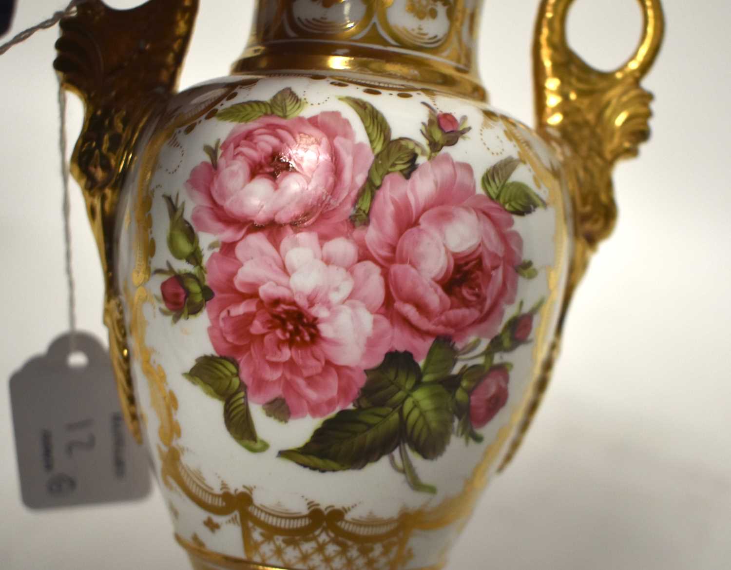 A FINE SET OF FOUR LATE 18TH/19TH CENTURY CHAMBERLAINS WORCESTER VASES beautifully painted with - Image 13 of 27