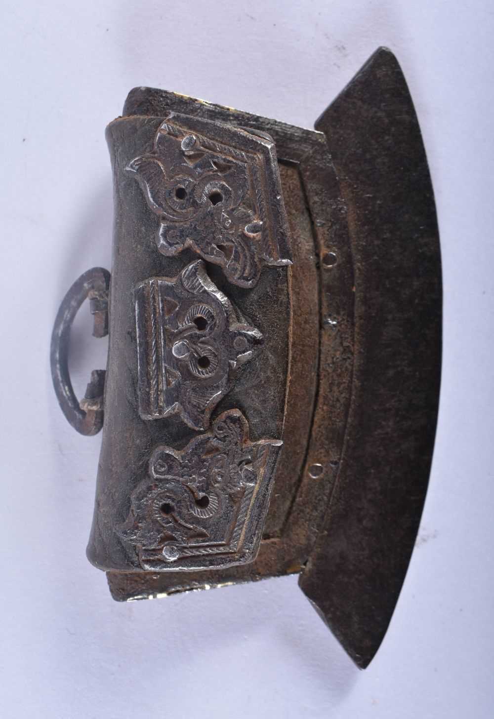 TWO 18TH/19TH CENTURY TIBETAN BRONZE AND IRON TINDER POUCHES Mechag or Chuckmuck. Largest 12 cm x 10 - Image 2 of 7