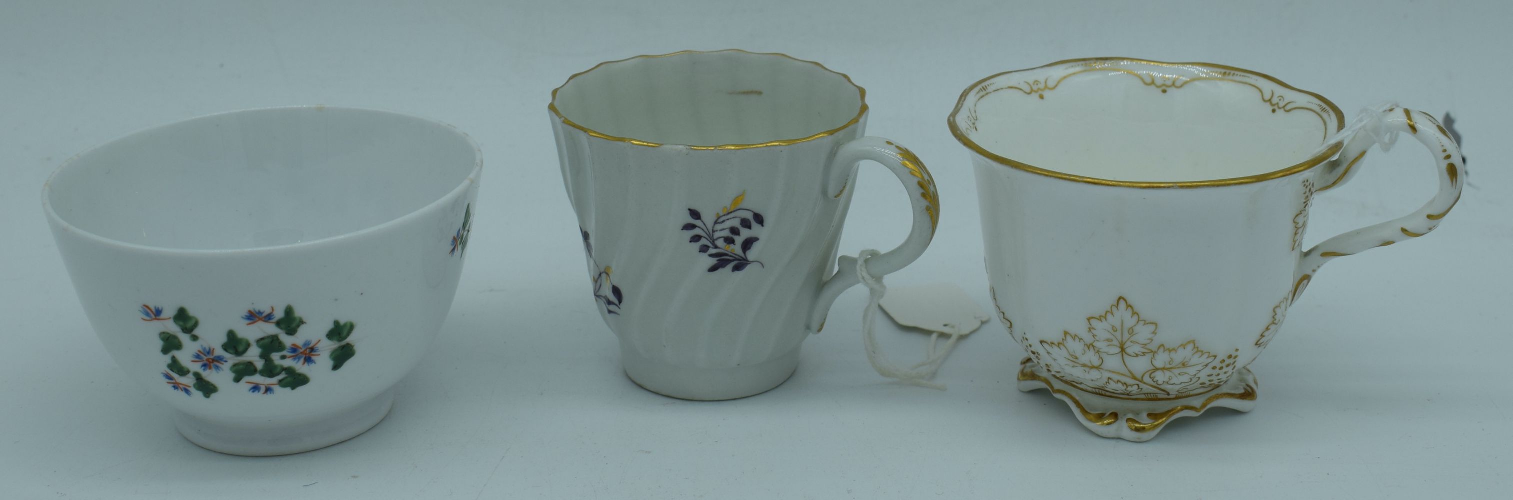 A collection of Ceramics , 18th Century Worcester teacup, New Hall tea bowl together with other - Image 11 of 14