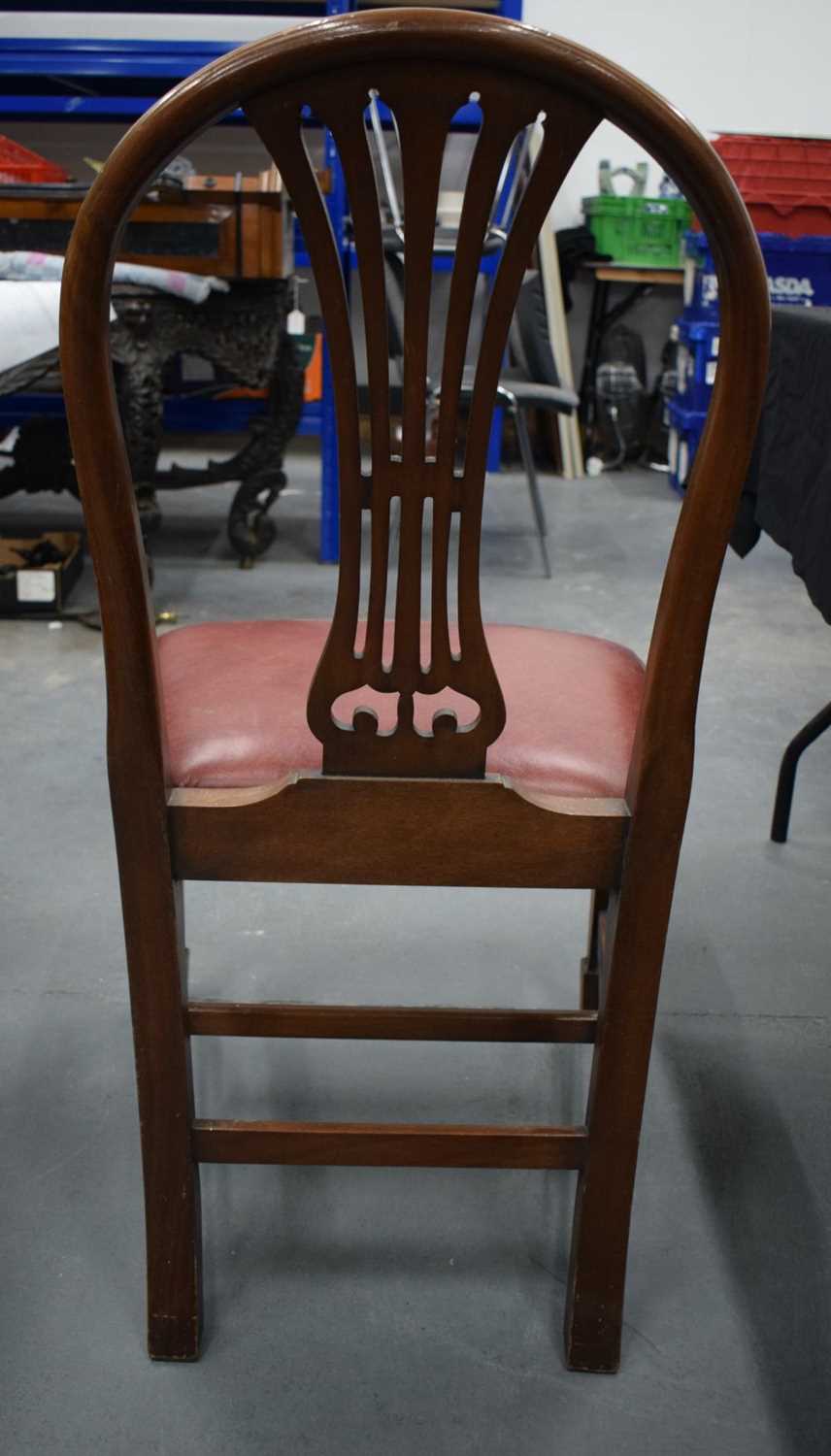 A GOOD HARLEQUIN SET OF SEVENTEEN MAHOGANY GEORGE III STYLE DINING CHAIRS. (17) - Image 5 of 18