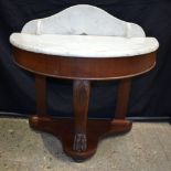 A Victorian Mahogany console table with Marble top 68 x 91 x 43 cm.